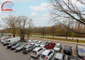 studio_room_for_rent_in_bielany_warsaw_parking.jpg
